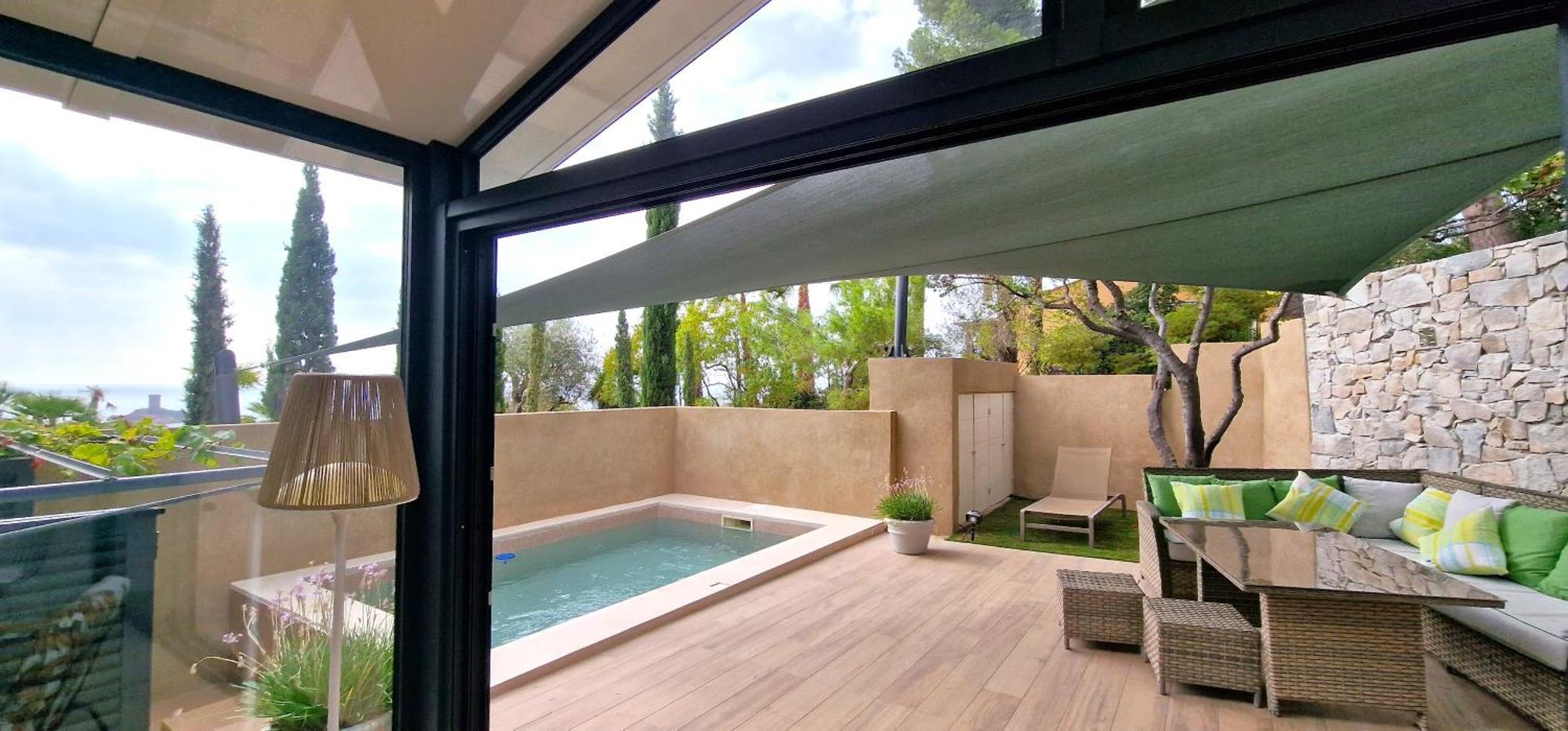 Villa Alfonsa Saint-Raphael  Luaran gambar